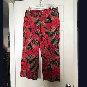 Chico’s 2.5 Capris Cropped Floral Pants 14